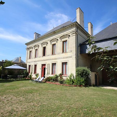 Domaine Des Roses Bed & Breakfast Vaudelnay Eksteriør bilde