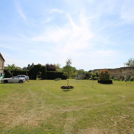 Domaine Des Roses Bed & Breakfast Vaudelnay Eksteriør bilde