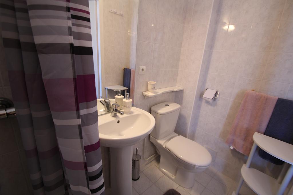 Domaine Des Roses Bed & Breakfast Vaudelnay Rom bilde