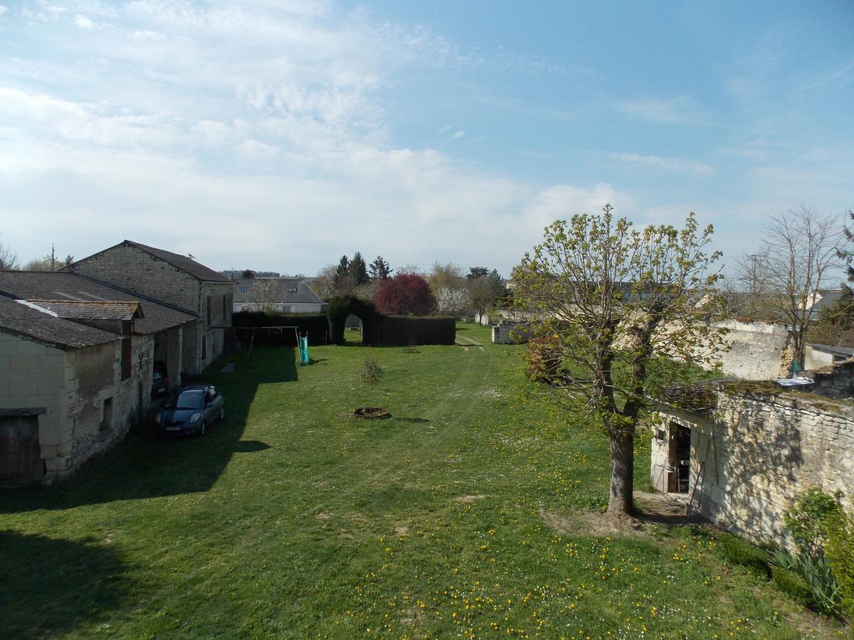 Domaine Des Roses Bed & Breakfast Vaudelnay Eksteriør bilde